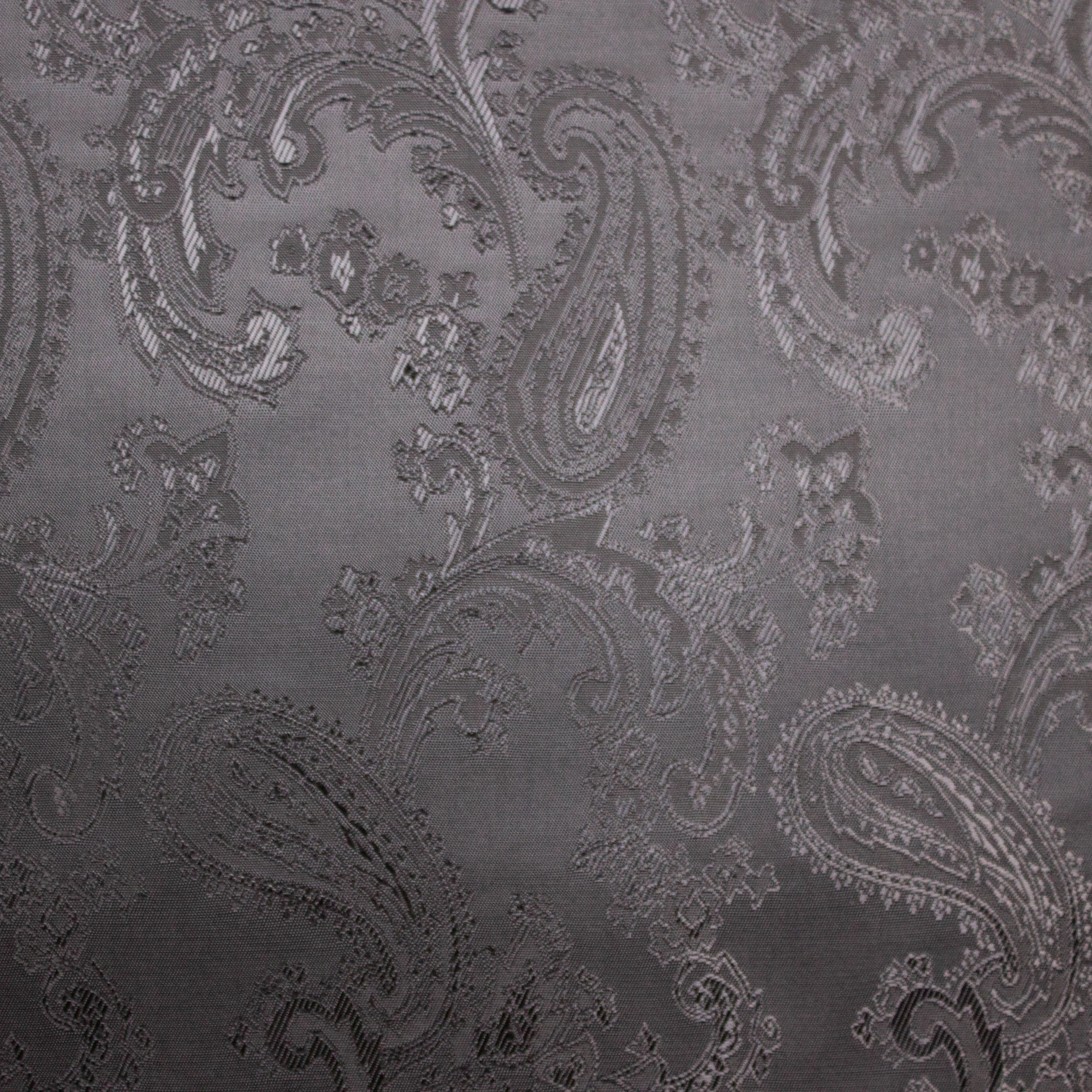 Fantasievoering zwart met paisley patroon